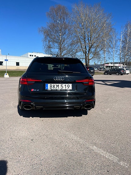Audi RS4 5 of 5