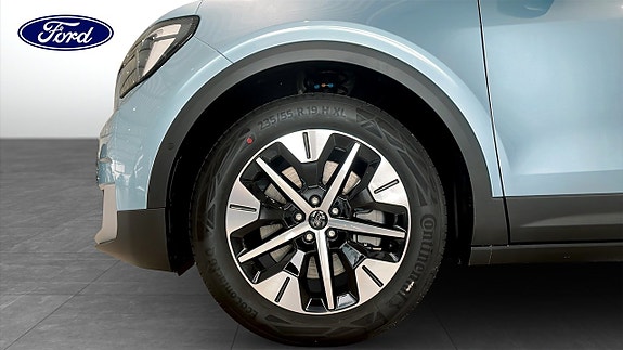 Ford Explorer 8 of 9