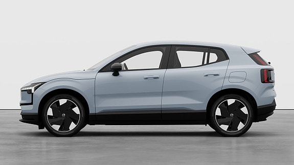 Volvo EX30 6 of 16