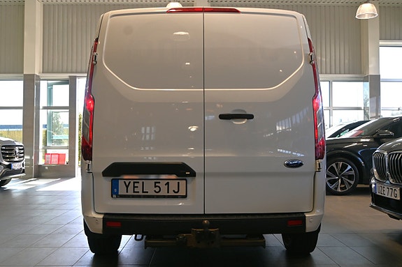 Ford Transit Custom 4 of 5