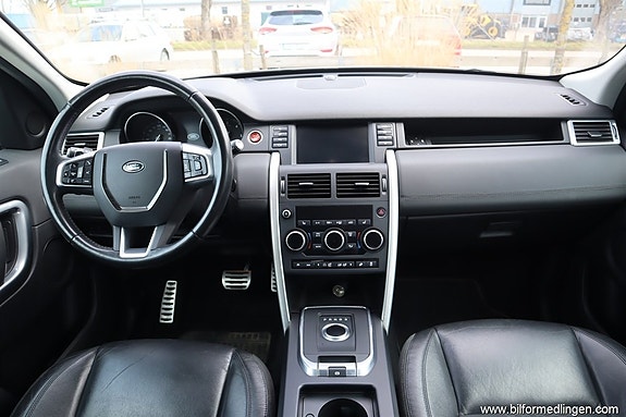 Land Rover Discovery 6 of 27