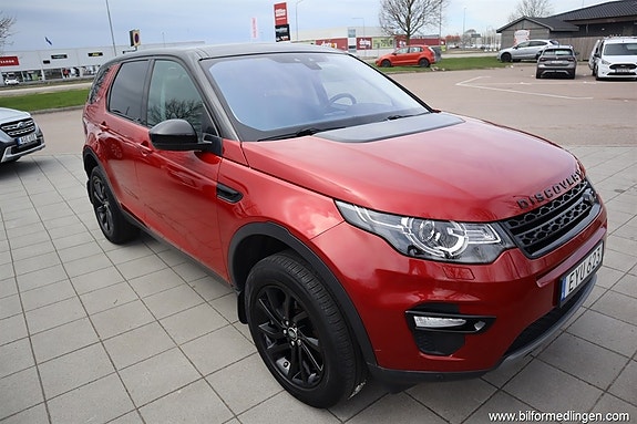 Land Rover Discovery 2 of 5