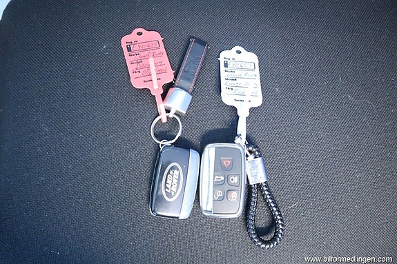 Land Rover Discovery 25 of 27