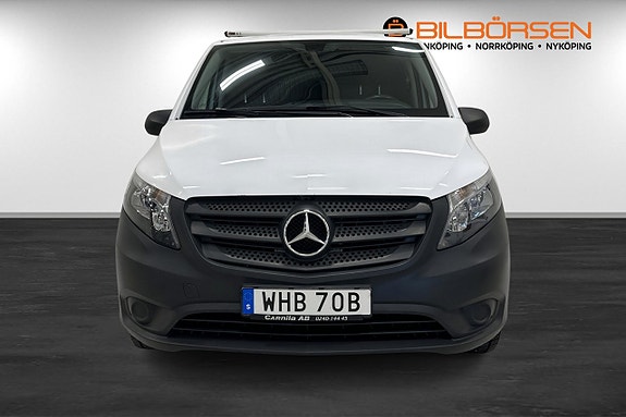 Mercedes-Benz Vito 111 2 of 5