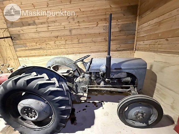 Massey Ferguson TYP FV026