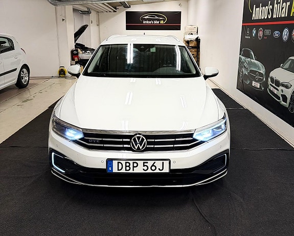 Volkswagen Passat 3 of 5