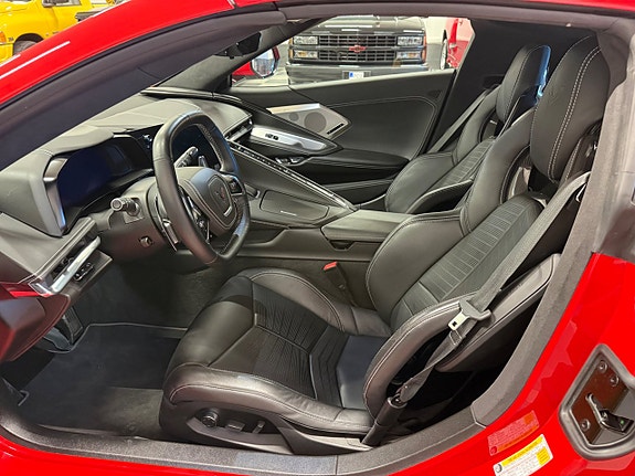 Chevrolet Corvette 16 of 24
