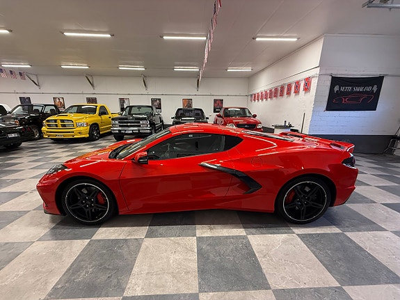 Chevrolet Corvette 9 of 24