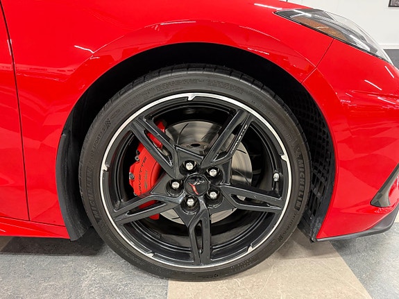 Chevrolet Corvette 13 of 24