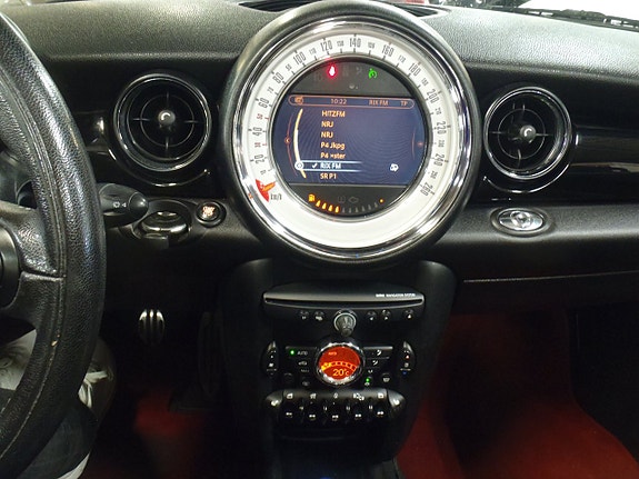 MINI Cooper SD 10 of 14