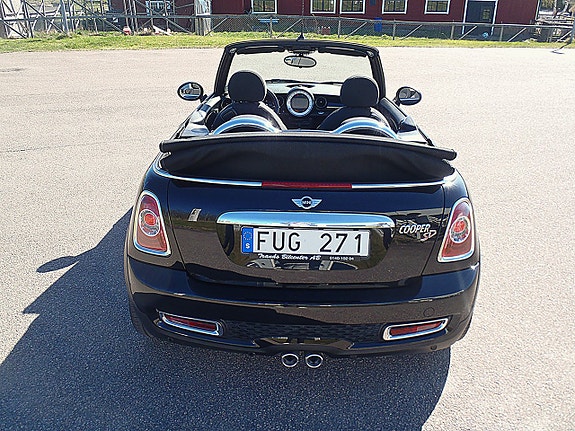 MINI Cooper SD 5 of 5