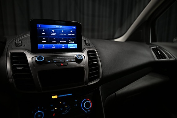 Ford Transit Connect 24 of 29