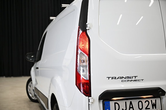 Ford Transit Connect 10 of 29