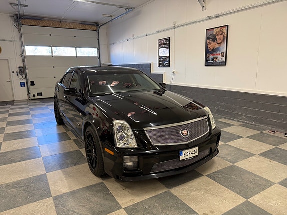 Cadillac STS-V 3 of 5