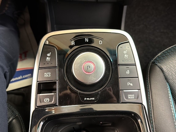 Kia Niro 12 of 17