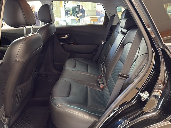 Kia Niro 9 of 17