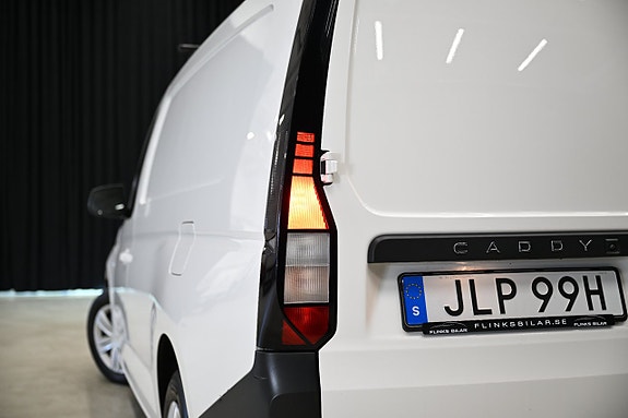 Volkswagen Caddy Maxi 17 of 30