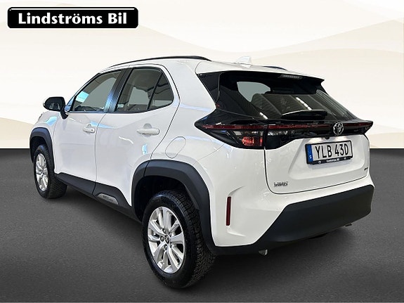 Toyota Yaris Cross 4 of 18