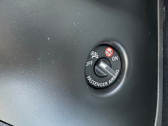 Renault Clio 9 of 18