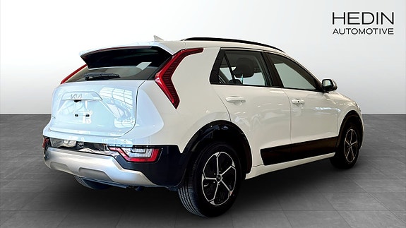 Kia Niro 2 of 5