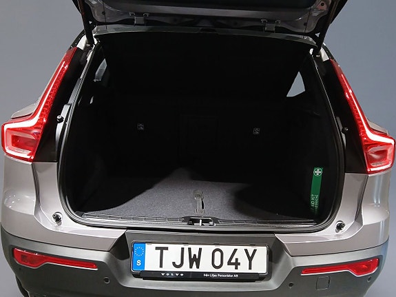 Volvo EX40 9 of 12