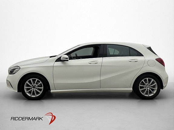 Mercedes-Benz A180 2 of 5