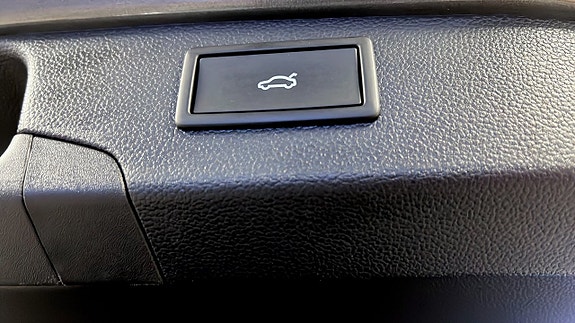 Volkswagen Passat 23 of 24