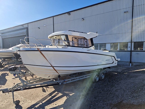 Fabriksny Quicksilver 805Pilothouse-23 Mercury 250 SeaPro-19 2 of 5