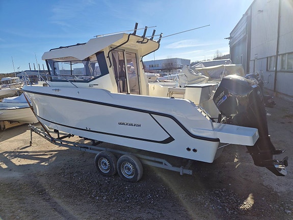 Quicksilver 805 Pilothouse-23 Mercury 250 SeaPro-19