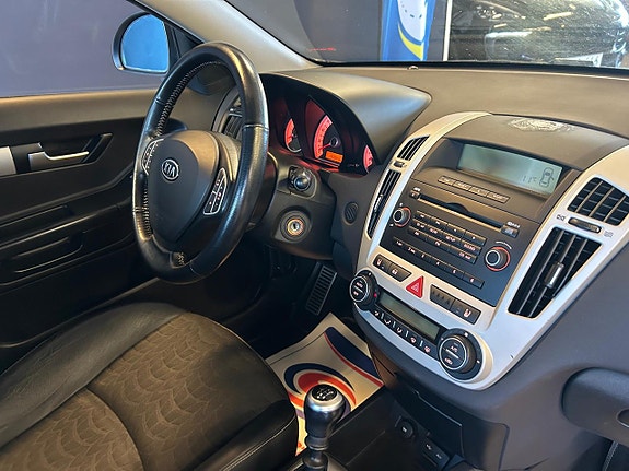 Kia ProCeed 15 of 17