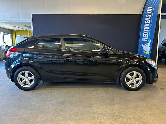 Kia ProCeed 3 of 17