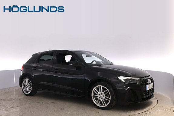 Audi A1 2 of 5