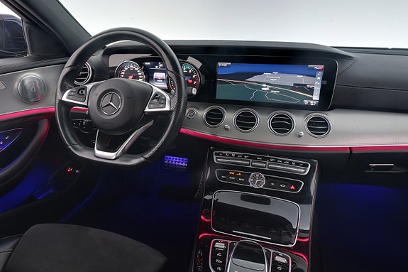Mercedes-Benz E200 15 of 22