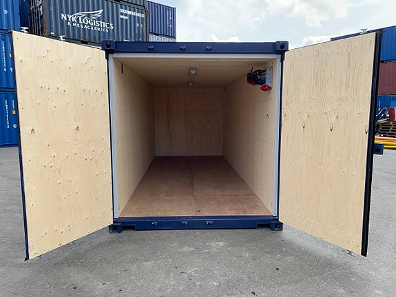 20 fots container isolerad