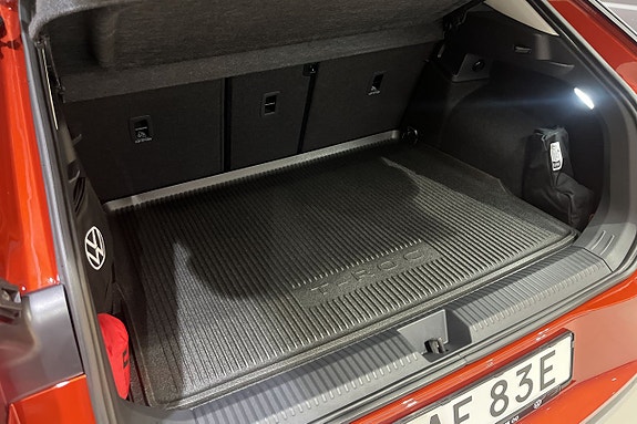 Volkswagen T-Roc 7 of 13