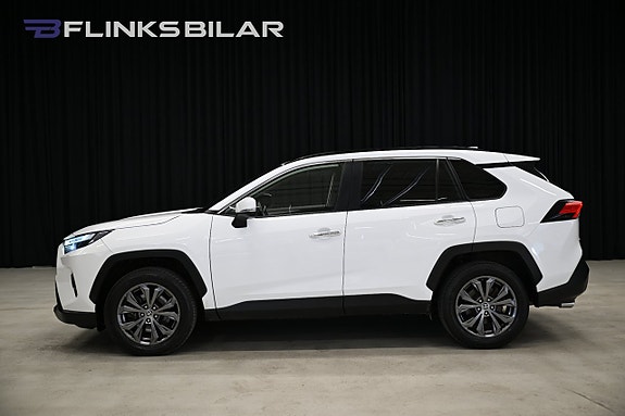 Toyota RAV4 2 of 30