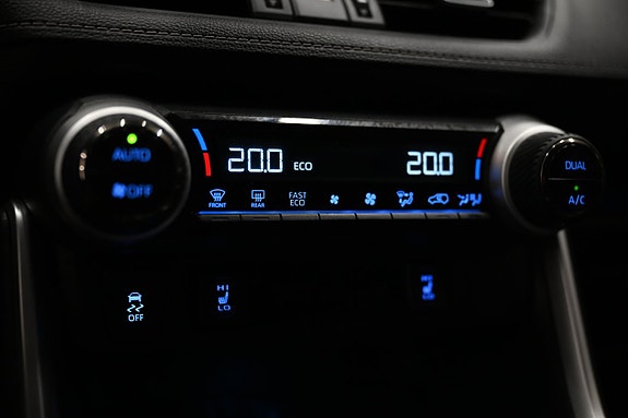 Toyota RAV4 25 of 30