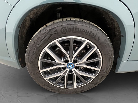 BMW iX1 29 of 30