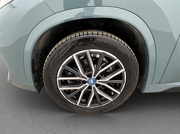 BMW iX1 27 of 30