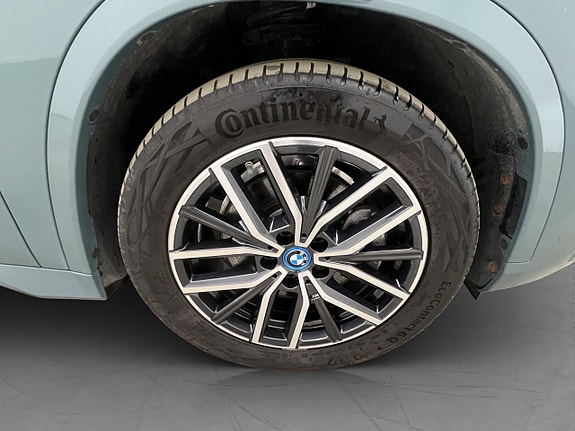 BMW iX1 30 of 30
