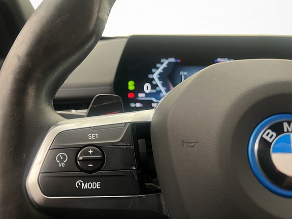 BMW iX1 17 of 30
