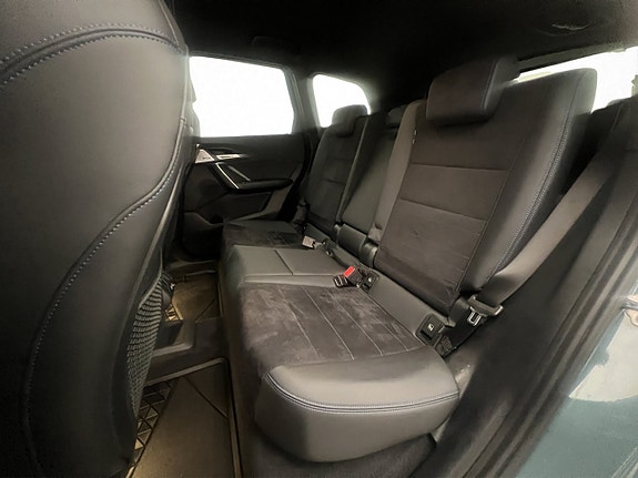 BMW iX1 15 of 30
