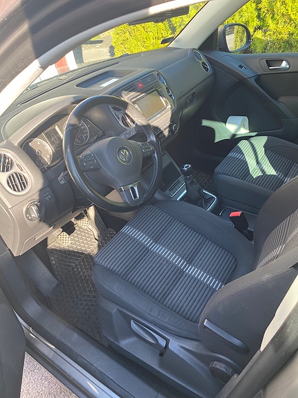 Volkswagen Tiguan 4 of 5