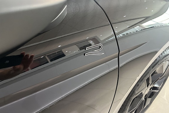 Volkswagen Passat 16 of 19