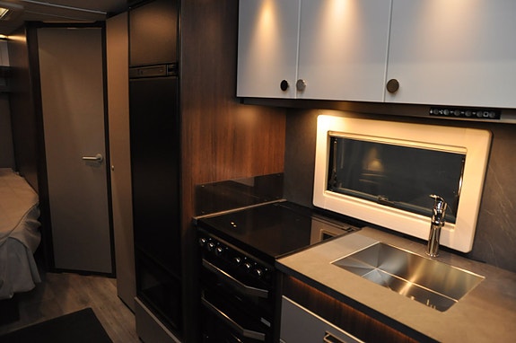 Polar Black Edition 650 FDC med dusch 8 of 16