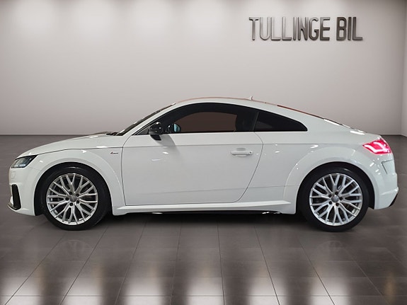 Audi TT 2 of 20