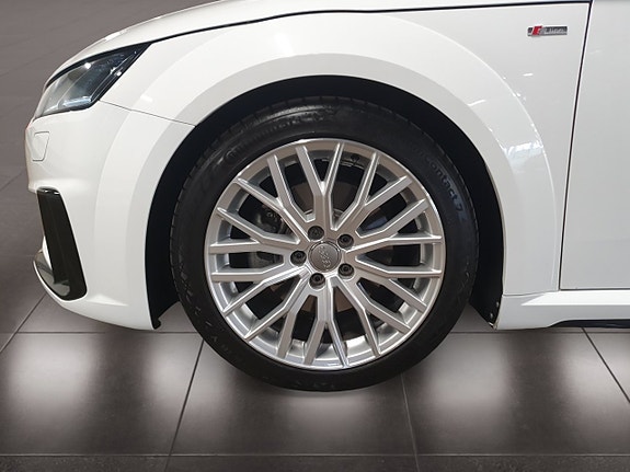 Audi TT 9 of 20