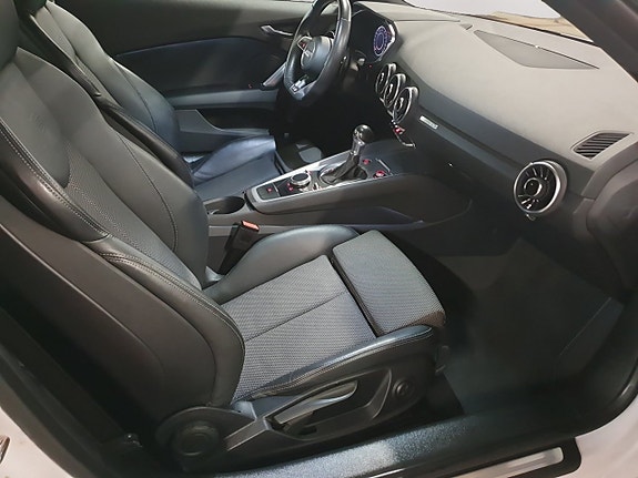 Audi TT 14 of 20