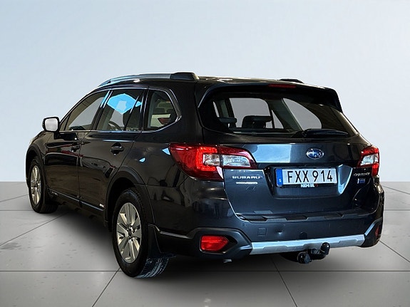 Subaru Outback 4 of 5