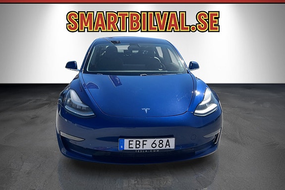 Tesla Model 3 8 of 16